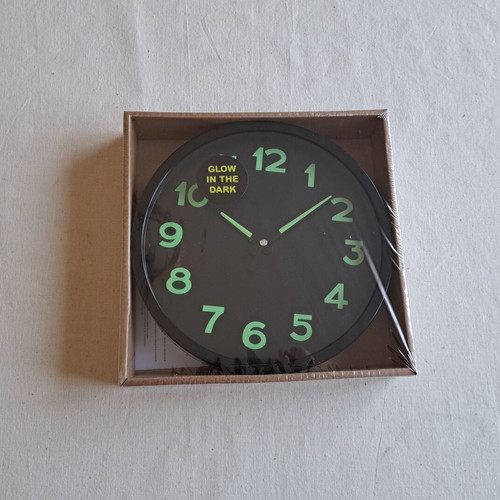 Wall clock with glowing numbers new quartz analog
