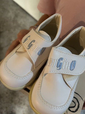Baby shoes like new
