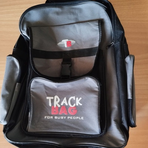 Backpack like new with many compartments 45x35x15 cm