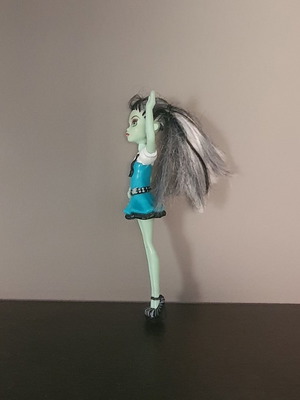 Frankie Stein figure Monster High 2015 McDonald's Mattel