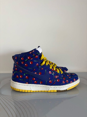 Nike Dunk High Skinny “Cherry” like new, size 38.5, multicolor