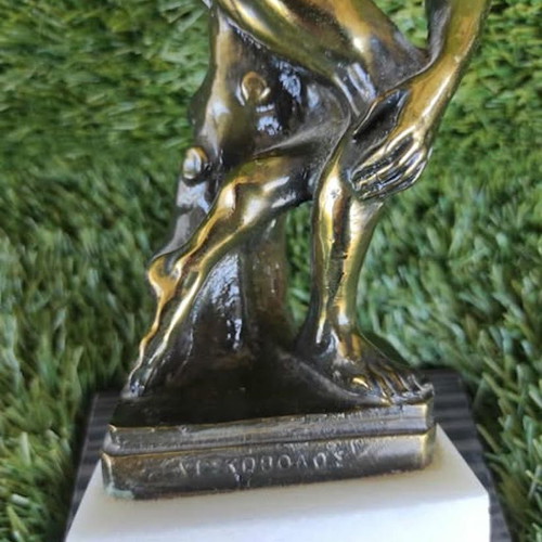 Discobolus of Myron bronze with marble base 22.5 cm like new