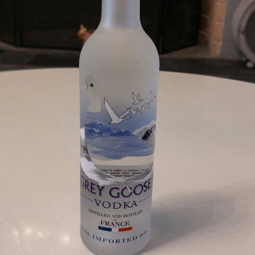 Collectible Grey Goose Vodka 200ml bottle new, sealed