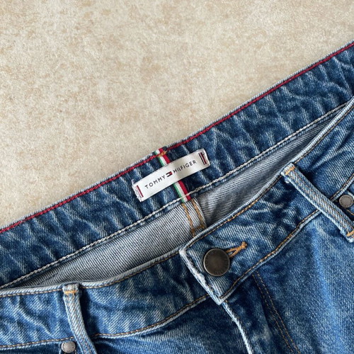 Tommy Hilfiger blue jeans like new, size L 40 12