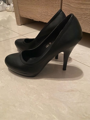 Pumps size 38 with 10 cm high heel like new