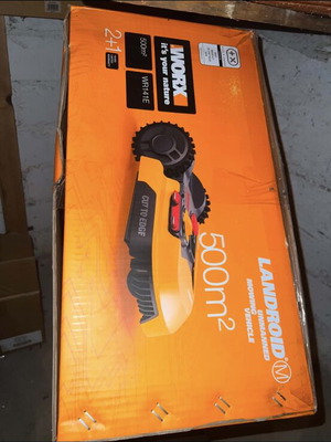 WORX Landroid M500 WR141E Robot Lawn Mower new, smart app control