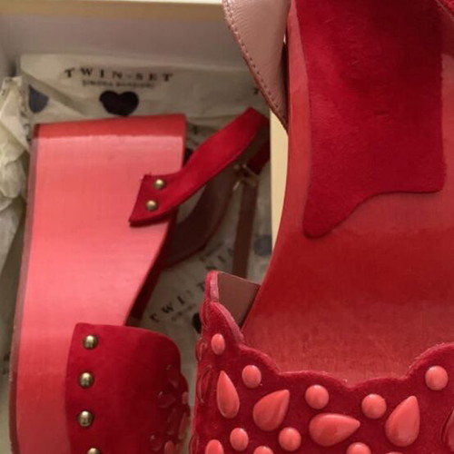 Twin-Set Simona Barbieri Italian sandals new, size 39, leather sole and platform