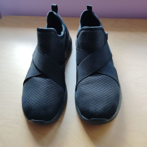 Skechers sneakers size 41 like new, black sports