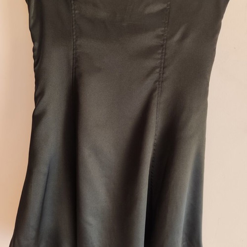 Black satin dress with corset bust and lace ruffles, Gothic style