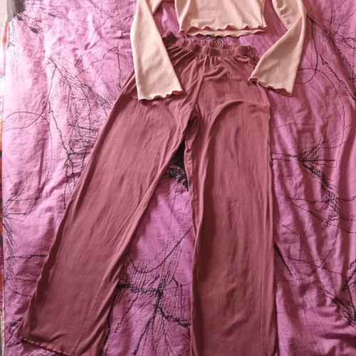 Shein Light and Dark Pink 2-Piece Pajama Set like new
