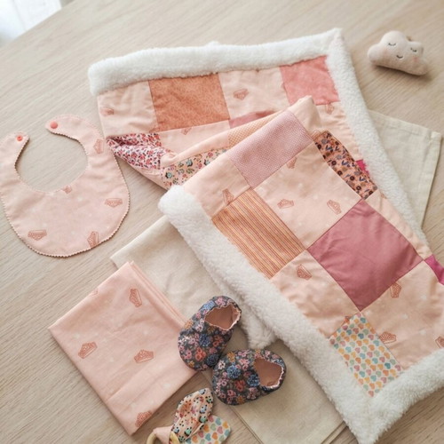 Handmade baby set with blanket, bib, shoes and wooden ears decoration