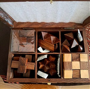 παιχνίδια κύβοι από ξύλο στο κουτί τους