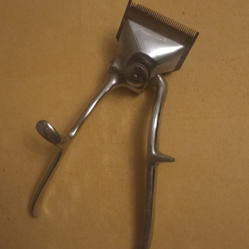 Hair Clipper used, old manual model