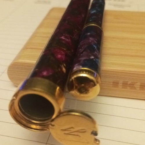 Waterman FP Lady Agatha Blue Purple 18K-750 Gold Nib Fine like new