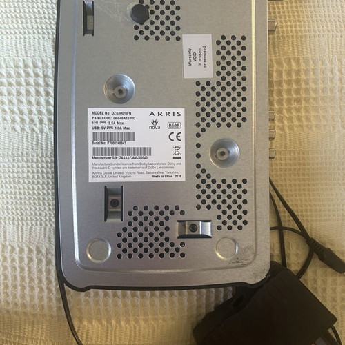 Nova Box DZS3001IFN decoder like new with remote control