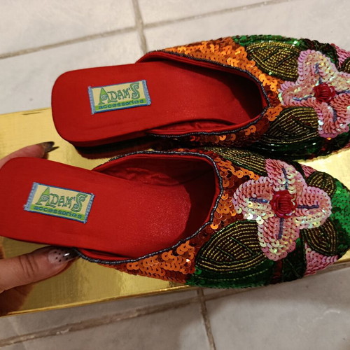 Adam's Shoes slippers new, size 39, colorful vintage design