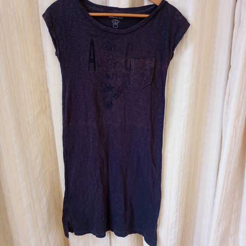 Levi's dress like new, airy fabric, fits medium