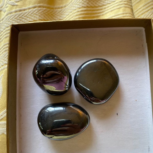 Semi-precious stones new, pack of 3, likely agate