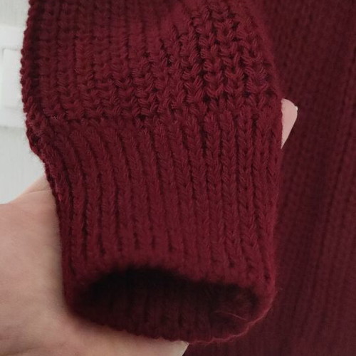 Pullover with bows like new, sizes S-M