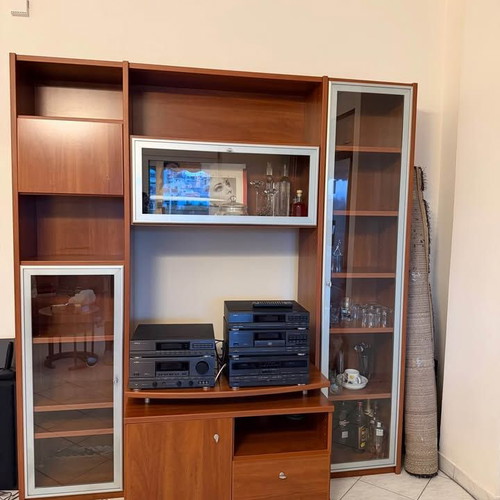 Neoset living room unit used, sturdy construction