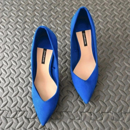 Stradivarious blue royal suede pumps like new, size 39