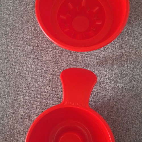 Tupperware rice cup like new