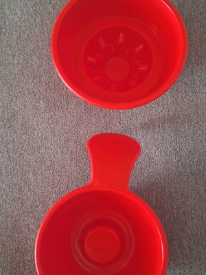 Tupperware rice cup like new