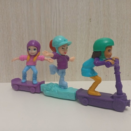 Mattel Polly Pocket Skateboard Skate Figure Set Burger King