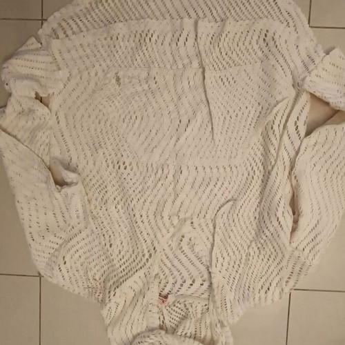 Sugar free shirt with long sleeves and hood, like new, white