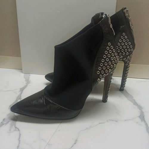 Osvaldo Rose black ankle boots with metal studs, like new, size 37