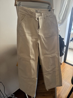 Zara white jeans size M 38, straight fit