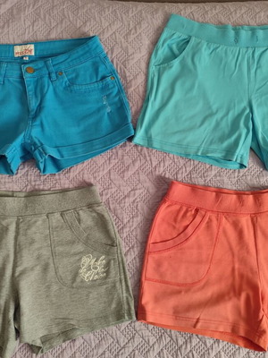 Women's shorts set used, size small, multicolor, pack of 4