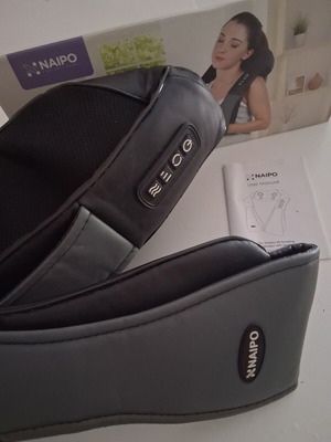 Naipo Shiatsu Neck and Shoulder Massager with Cable like new