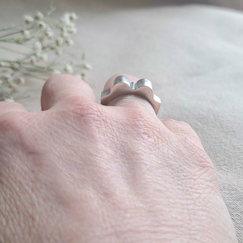 Silver ring 925 wave design like new