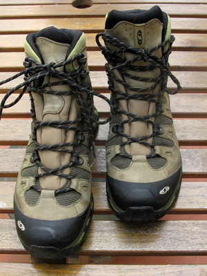 Ботуши Salomon като нови, размер 43, черно и зелено