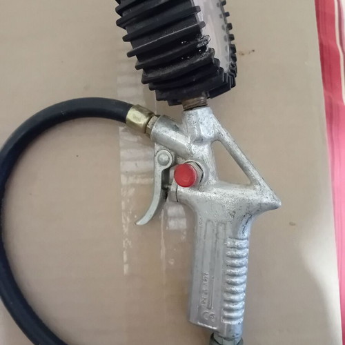 Manometer with air gun used, Italian made