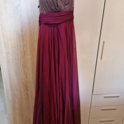 Evening dress purple like new with glitter and lace-up back
