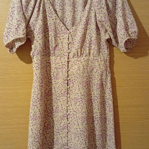Floral dress Rut & Circle like new, size S, white and purple
