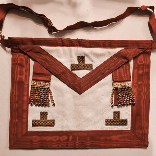 Scottish Masonic Worship Apron AASR like new, red moiré with leather