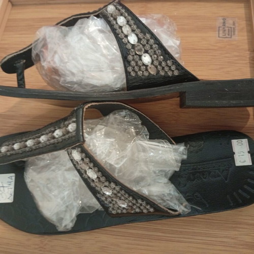 Leather flat sandals size 37 with beads new