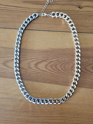 Chain necklace new, half silver half gold metal