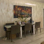 Living room dining set like new with 6 chairs and extendable table