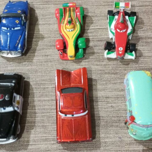 Mac Queen toy car figures used, pack of 30, metal
