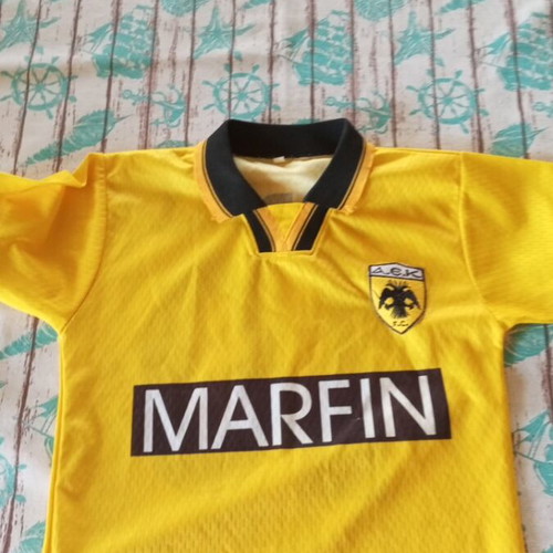 AEK kids football jersey #10 Tsartas, size 8Y