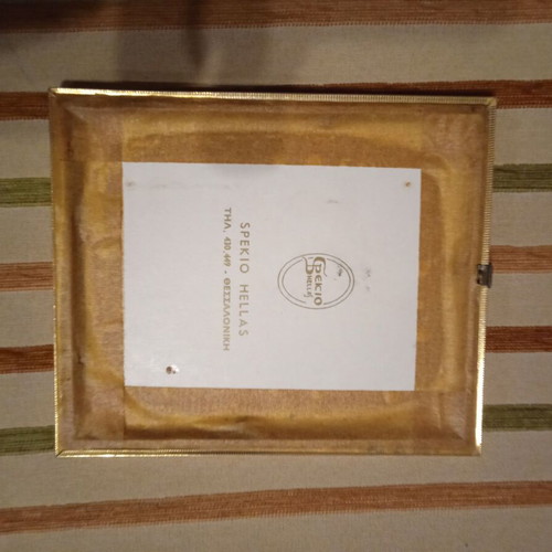 Small decorative mirror used