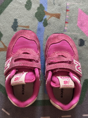 New Balance kids shoes used, pink EU 22.5