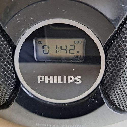 Philips AZ 318 radio like new with CD, MP3, USB and AUX