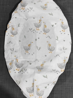 Jukki bassinet sheet 40x80 like new