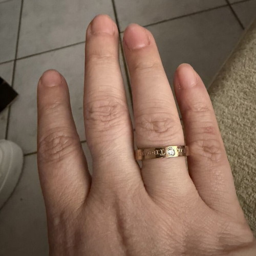 Ring in rose gold color with 3 zirconia, like new
