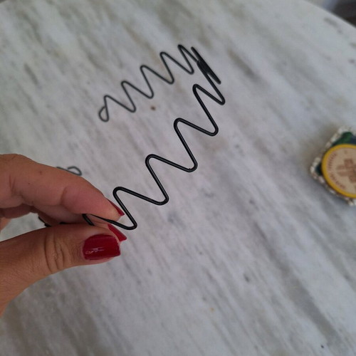 Black zigzag hairband like new